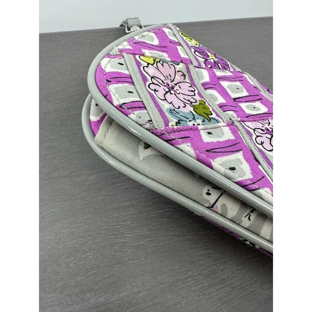 Vera‎ Bradley Criss Cross Wristlet Watercolors Zipper Compartments Wallet